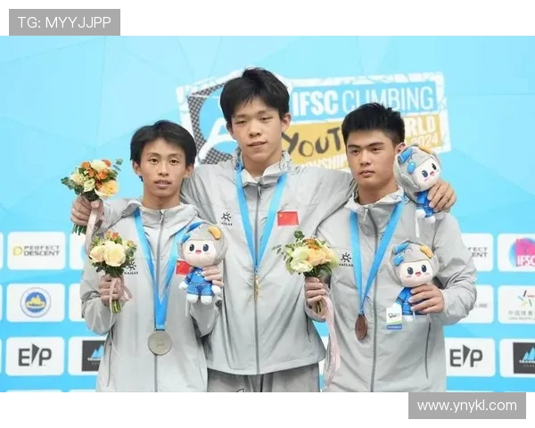 成都攀岩队与上海攀岩队赛后复盘分析个人能力的对比与启示